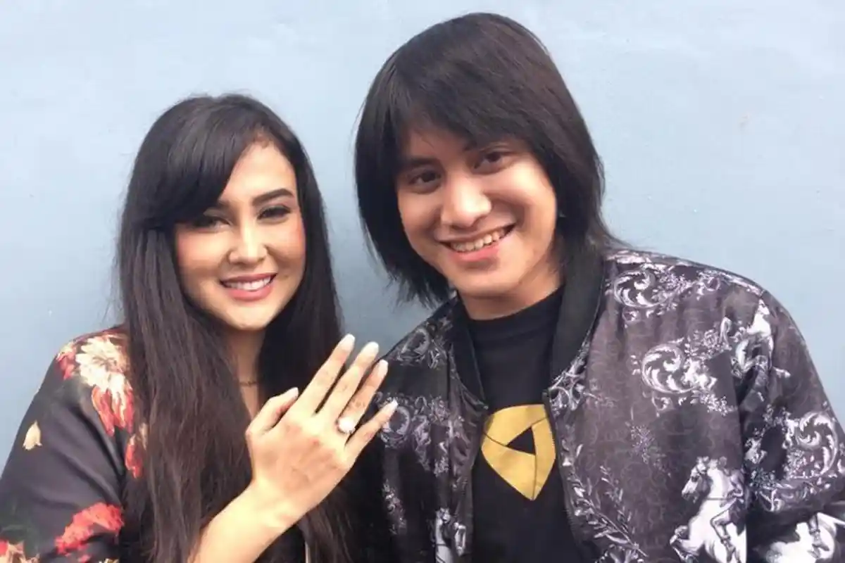 Kevin AprilioBlak-blakan Soal Malam Pertama dengan Vicy Melanie: Seru!