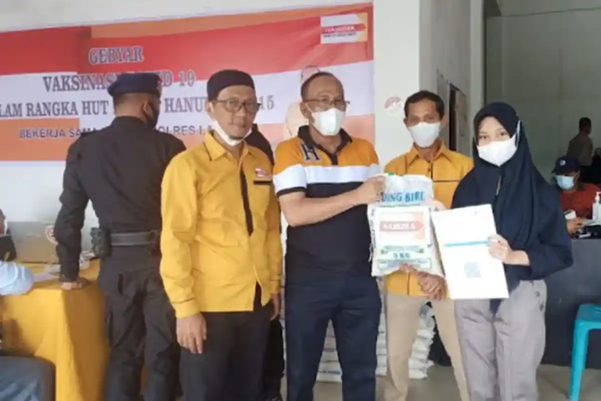 Peringati HUT Ke-15, Hanura Kota Langsa Santuni Yatim dan Gelar Vaksinasi Massal