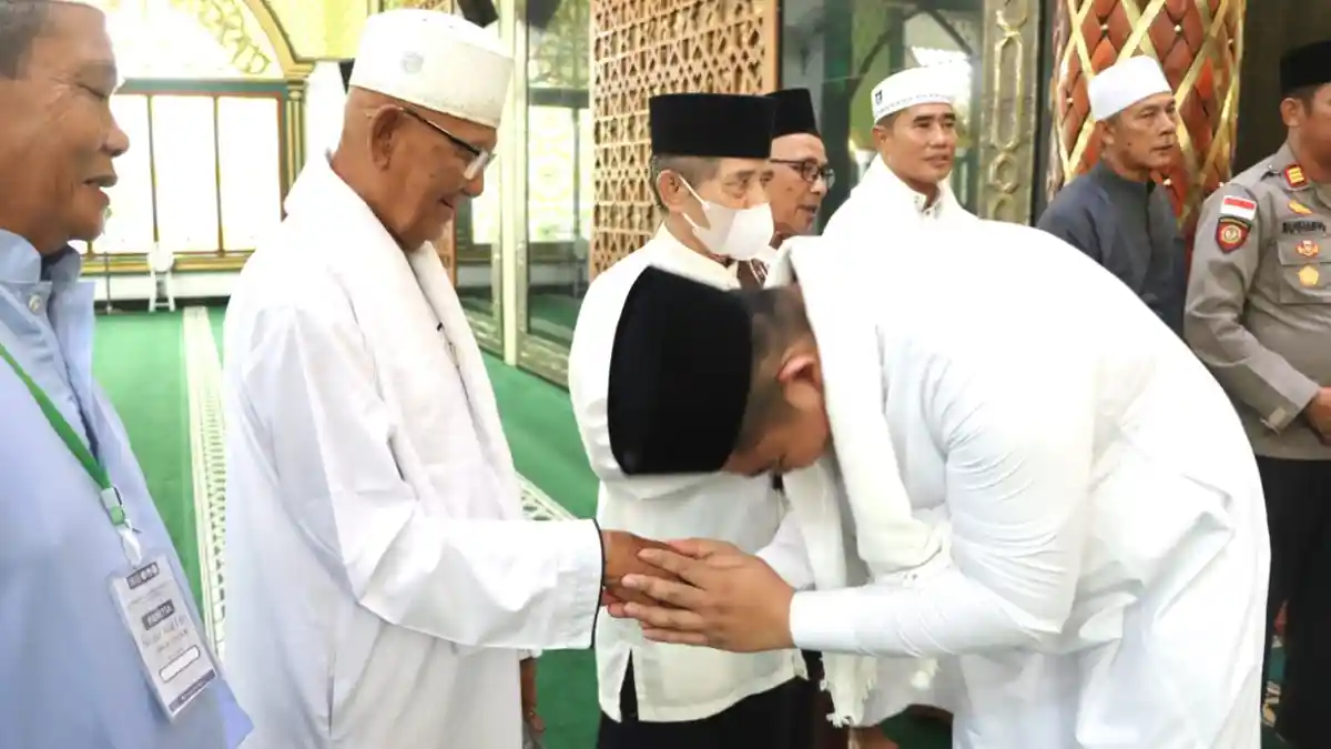 Begini Pesan Bupati Bintan Roby Kurniawan Saat Jadi Khatib Salat Idulfitri