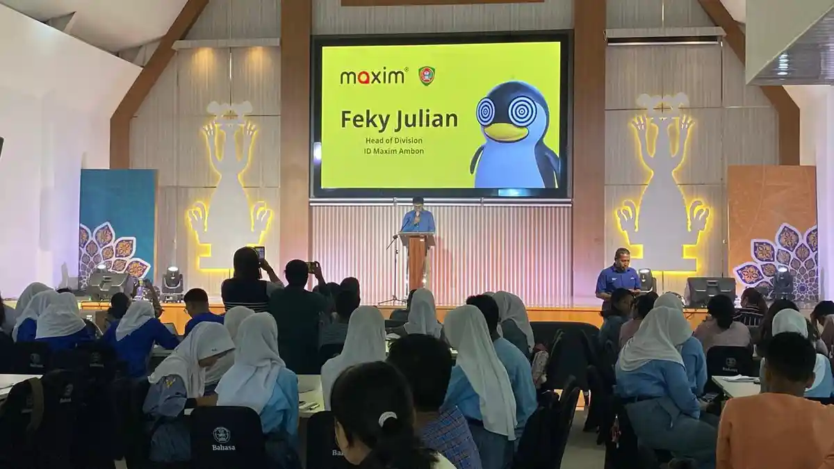 100 Lebih Pelajar dari 20 SMA/SMK di Ambon Adu Cerdas di Maxim Quiz English Brain Games