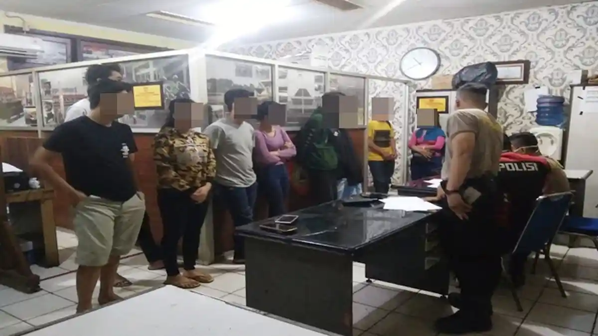 Belasan Pasang Remaja Pria dan Wanita di Palembang Berada di Kamar Penginapan Terjaring Razia
