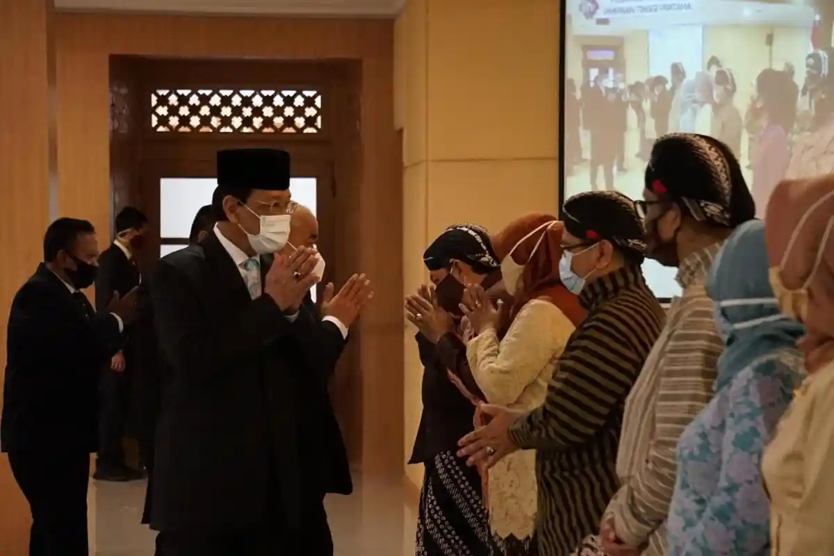 Sultan Titip 'Kursi Panas' kepada 10 Eselon yang Dilantik