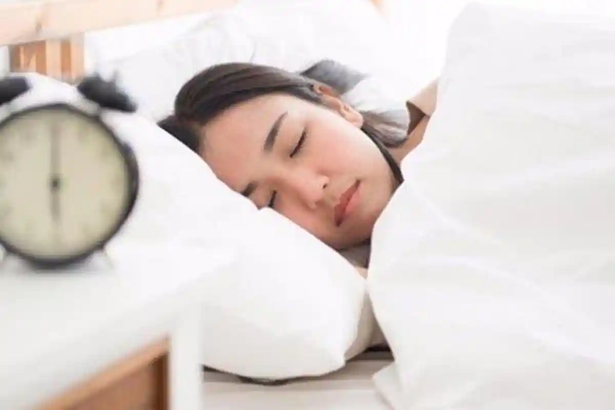 Bolehkah Berzikir dalam Posisi Berbaring saat Menjelang Tidur? Berikut Jawaban Ustazah Nella Lucky