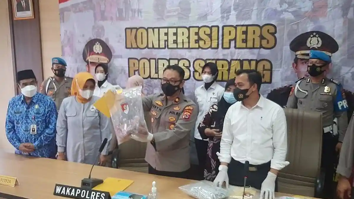 Malu Melahirkan Jelang Pernikahan, Wanita N Buang Bayinya ke Sawah