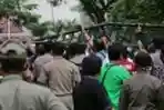 Ribuan Demonstran Tuntut Pencabutan UU Cipta Kerja