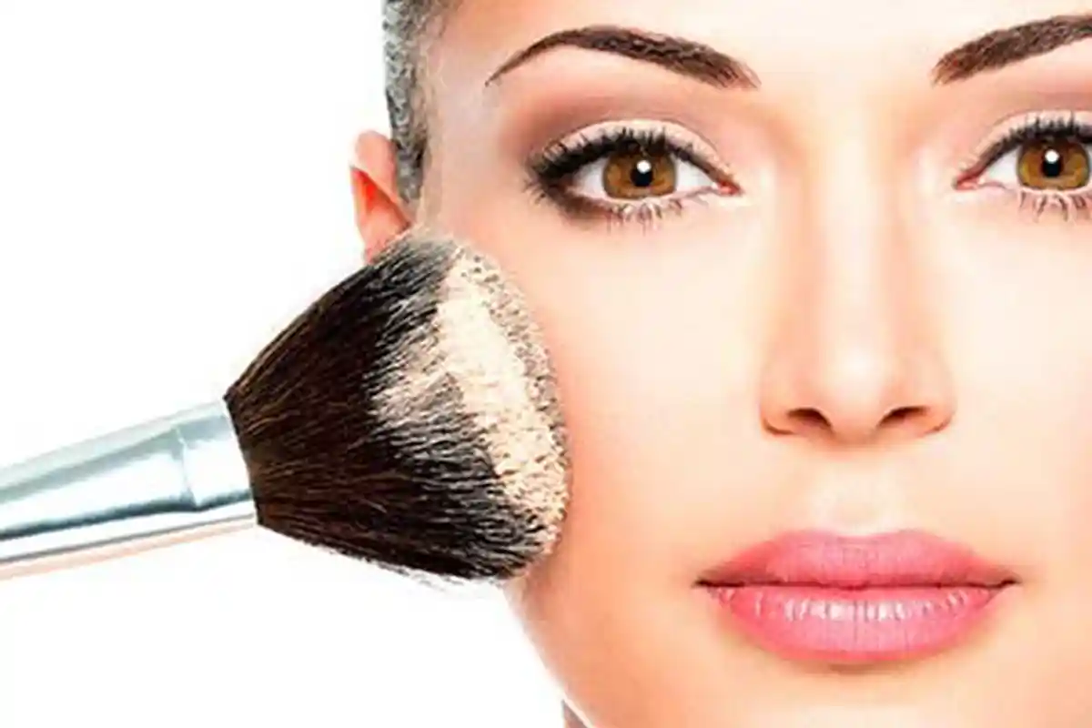 7 Make Up Trend yang Diprediksi Berjaya Tahun 2020, Ucapkan Selamat Tinggal pada Produk-produk Ini!