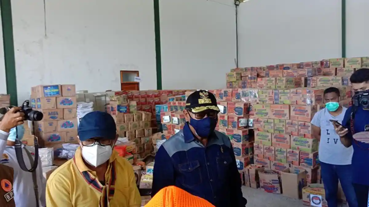 Gunakan Helikopter ke Lembata, Wagub Nae Soi Pantau Distribusi Logistik kepada Pengungsi,Simak Info