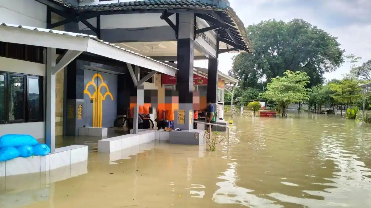 29 Napi Lapas Purwodadi 'Mengungsi' ke Blora karena Kebanjiran, Kembali setelah Genangan Surut
