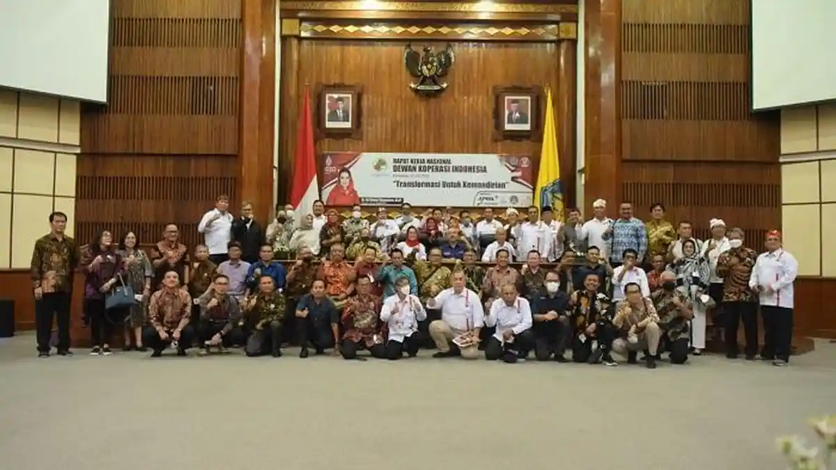 Rakernas Dekopin Dorong Koperasi Bertranformasi Hadapi Tantangan Zaman