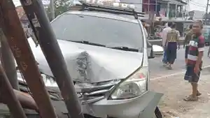 minibus-isi-jenazah-bayi.jpg
