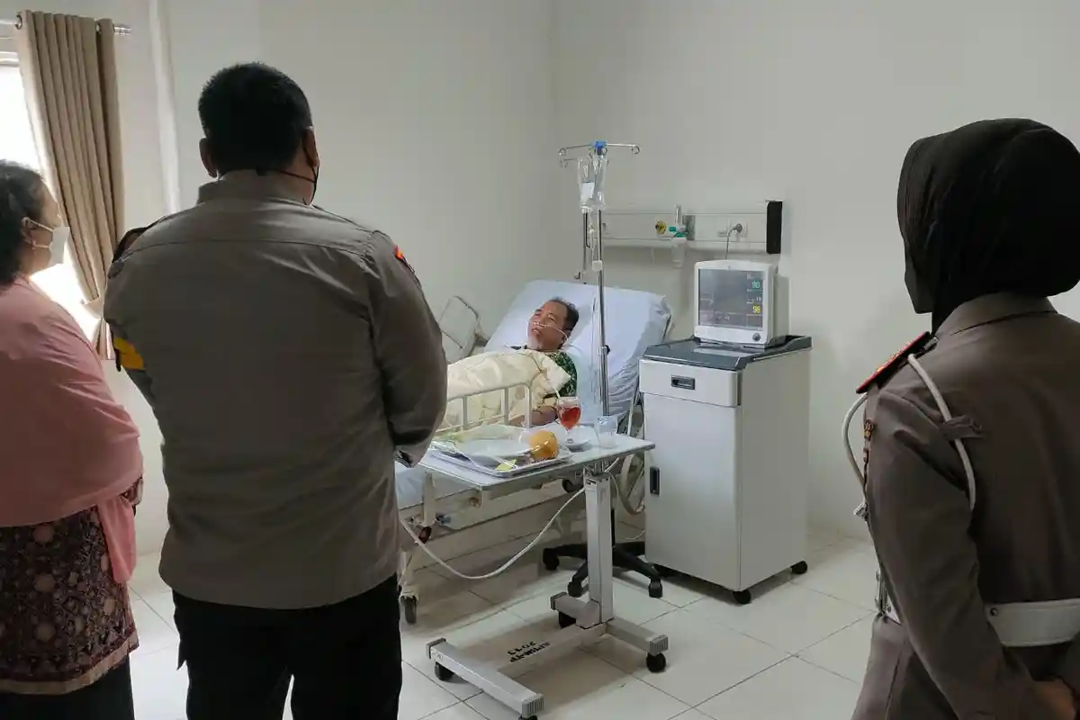 Begini Kondisi Bupati Merangin Mashuri Setelah Mobil yang Ditumpangi Kecelakaan