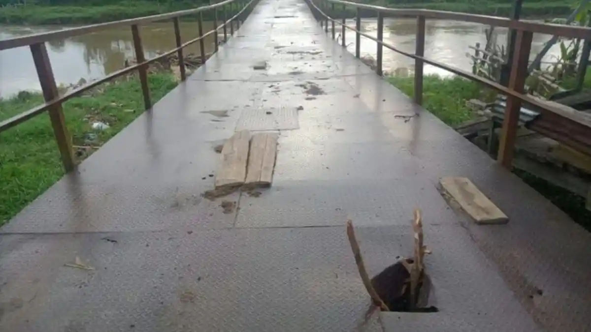 Jembatan Tanjung Pauh Kabupaten Kerinci Memprihatinkan, Begini Kondisinya