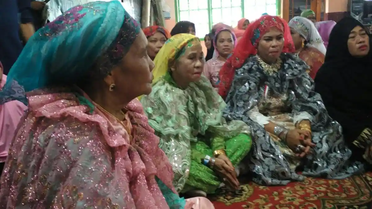 Begini Pakaian Jamaah Haji Perempuan Asal Sidrap Saat Tiba di Kampung - jch-sidrap_20160919_123416.jpg