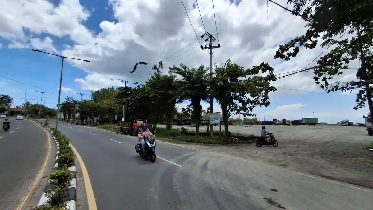 Parkir Liar di Pelabuhan Malundung Kota Tarakan Bikin Macet, Dewan Panggil Semua Stakeholders