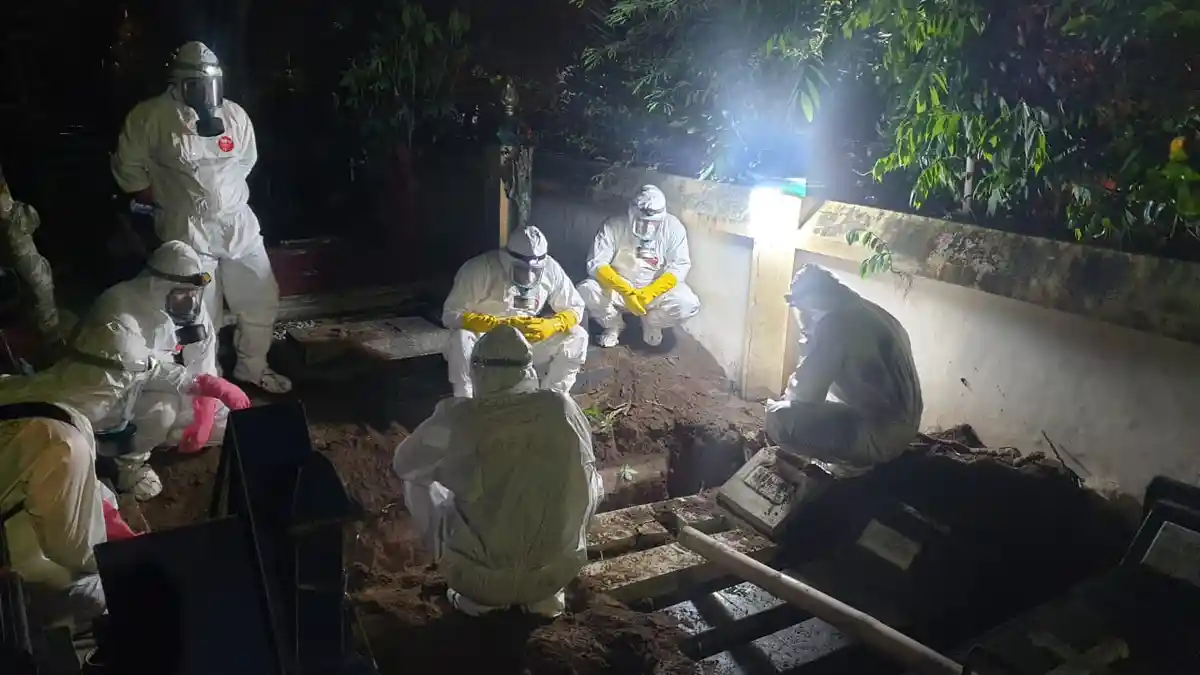 Mereka Bekerja 24 Jam Demi Kemanusiaan Pada Masa Pandemi Covid-19