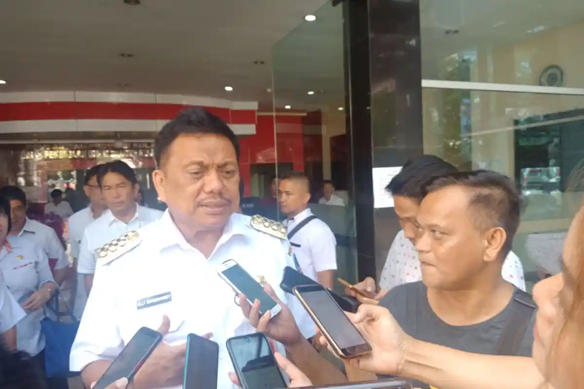 Gubernur Olly Tegaskan KNPI Harus Bersatu