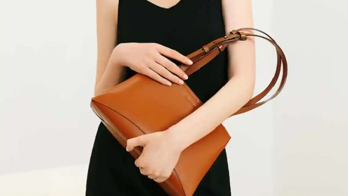 Koleksi Tas Bergaya Vintage dari Charles & Keith dalam Fall Collection 2021
