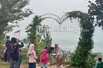 Bukit Batu Kemun, Alternatif Wisata Alam Di Kawasan Gunung Pancar Yang Banyak Spot Fotonya