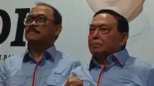 Suhardi-Duka-dan-Salim-Mengga-deklarasi-maju-di-Pilgub-Sulbar.jpg