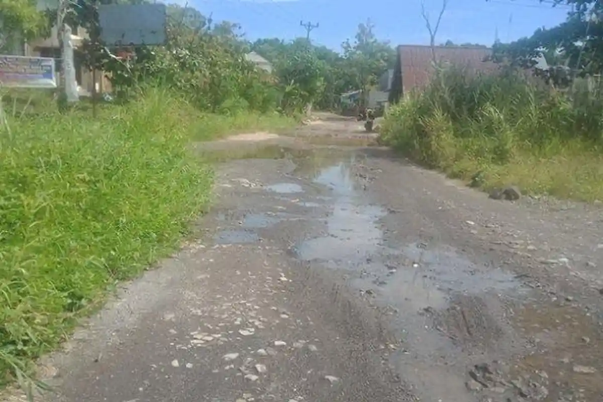 Jalan Lengkong Wuaya Tidak akan Viral Lagi, Pemkot Manado Janji Perbaiki