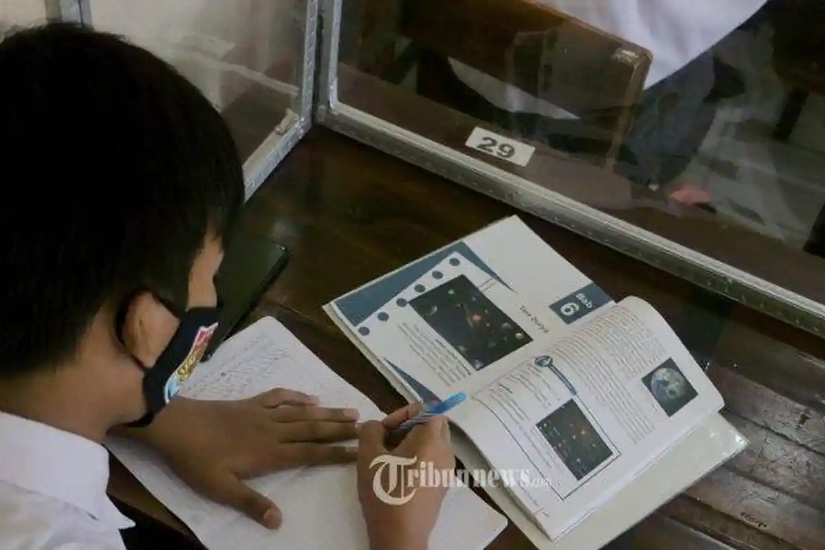 Kunci Jawaban PKN Kelas 7 Halaman 97-100 Kurikulum Merdeka: Uji Kompetensi Bab 3