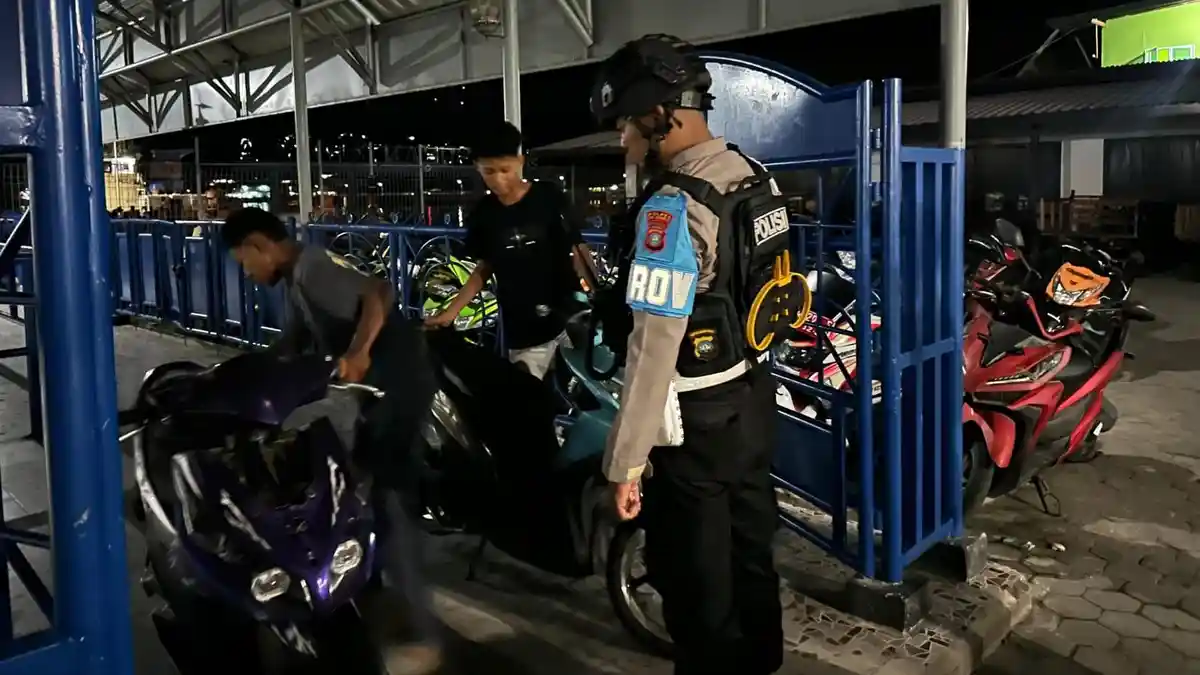 Polisi Gelar Patroli Skala Besar di Pulau Siantan Anambas, Sasar Balap Liar, Miras dan Narkoba - Tribunbatam.id