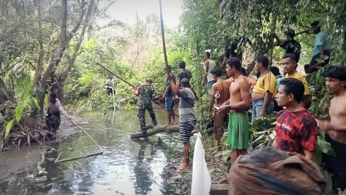 Bocah Usia 7 Tahun Tewas Diterkam Buaya di Pantai Buru