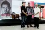 Bambang Pamungkas Luncurkan Buku Bepe20 Pride