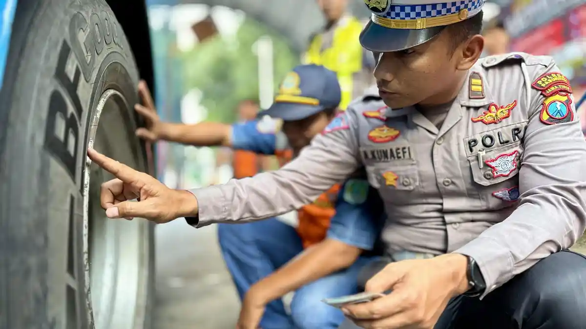 Polres Pasuruan dan Dishub Pasuruan Gelar Ramp Check di Terminal Pandaan untuk Keselamatan