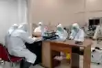 Koordinator Dokter Umum di RS Darurat Wisma Atlet Letda Tommy Antariksa