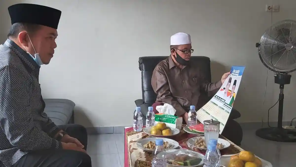 Datang ke Ponpes Al Ikhlas Bungo, Al Haris Minta Didoakan KH Imam Khusairi