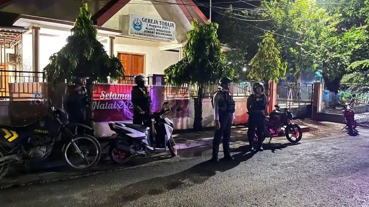 Jelang Natal, Polisi Jaga Ketat 2 Gereja di Bulukumba Sulsel