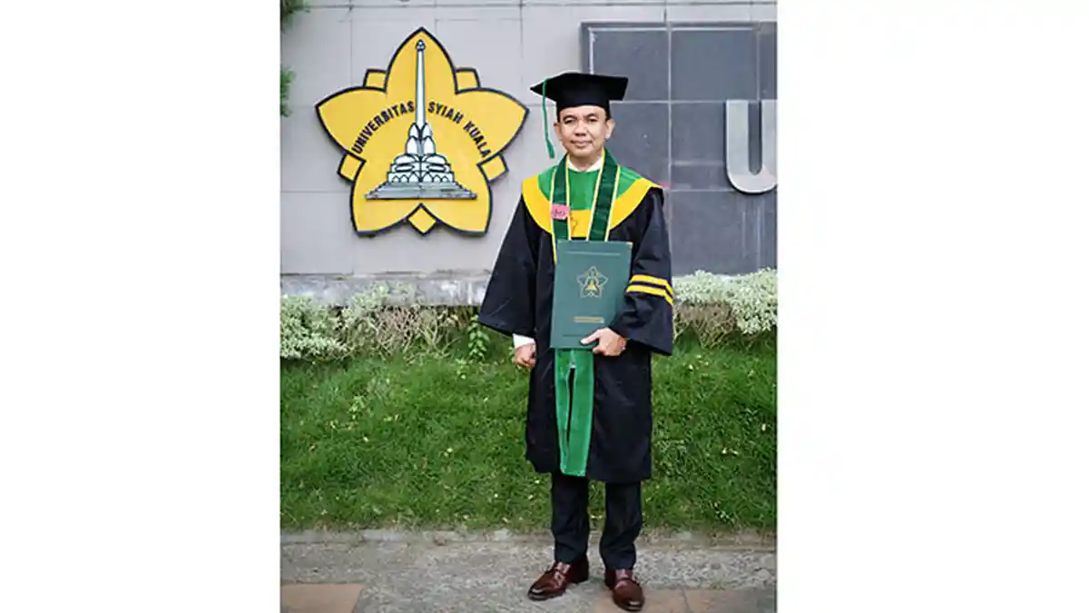 Sabri Badruddin Berhasil Raih Predikat Cum Laude Magister Teknik USK
