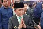 Pj-Gubernur-Sumut-Agus-Fatoni-Diwawancarai-wartawan-jadwal-pelantikan-Bobby.jpg