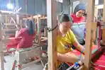 Didukung Pertamina, UMKM Sakkamadeha Kembangkan Tenun Ulos Jadi Produk Kreatif Berkelanjutan