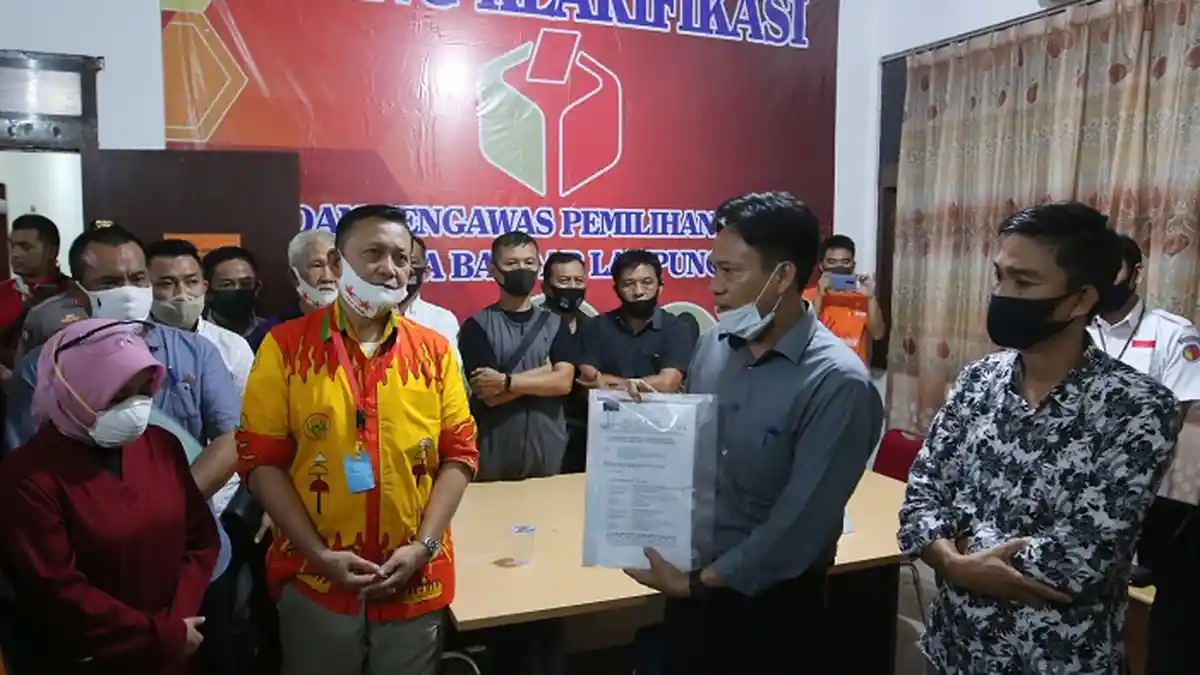 Bawaslu Segera Periksa Berkas Gugatan Ike Edwin-Zam Zanariah