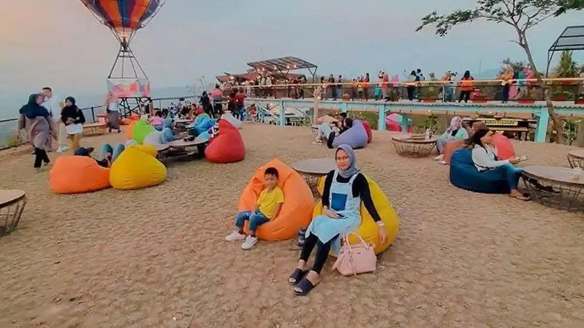 7 Tempat Wisata Pilihan di Jogja yang Punya Lanskap Instagramable, Pernah ke HeHa Sky View?