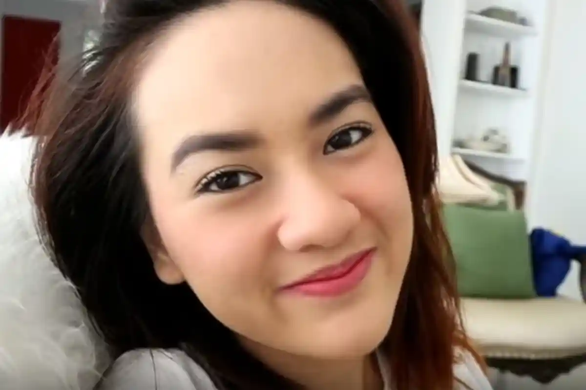 Muka Berminyak dan Bikin Make up Gak Awet? Yuk Simak Tutorial ala Ratu