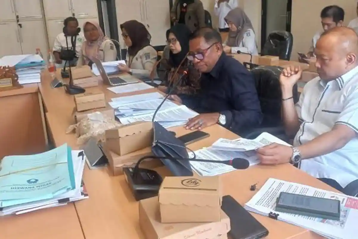 Polemik Resplang Merah SPBU Dikenakan Pajak, Komisi D DPRD Surabaya Gelar Hearing