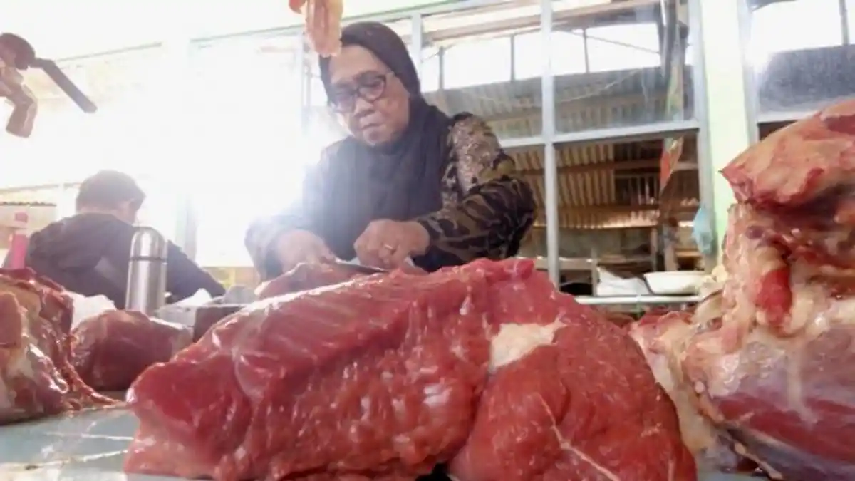Dua Menteri Harus Bisa Penuhi Permintaan Jokowi Soal Daging Murah