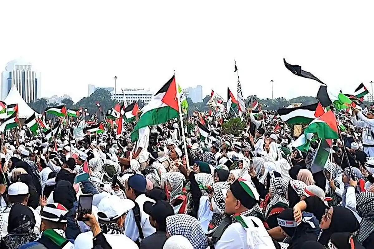 Daftar Rekayasa Lalu Lintas Hingga 10 KA Berhenti di Stasiun Jatinegara Dampak Reuni Akbar 212