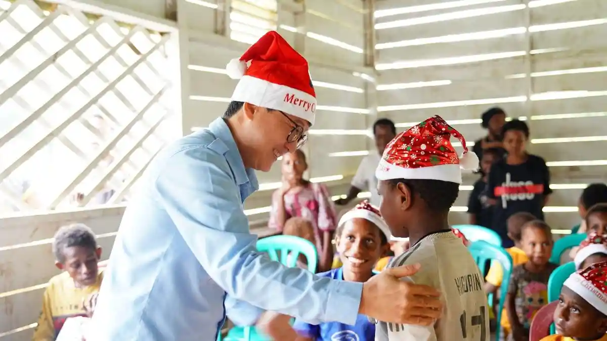 TSE Group Berbagi Kebahagiaan Natal 2024 di Kampung-kampung Pedalaman Papua Selatan