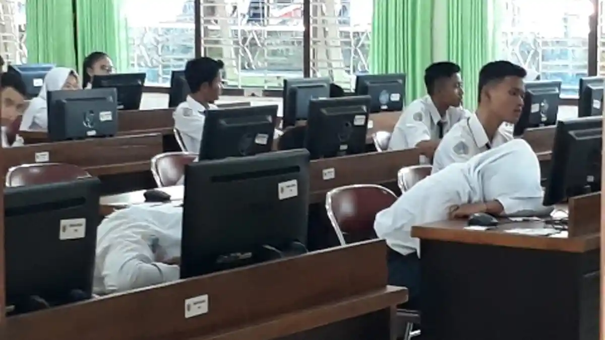 51 Sekolah di Kota Semarang Gabung Sekolah Lain Untuk Laksanakan UNBK