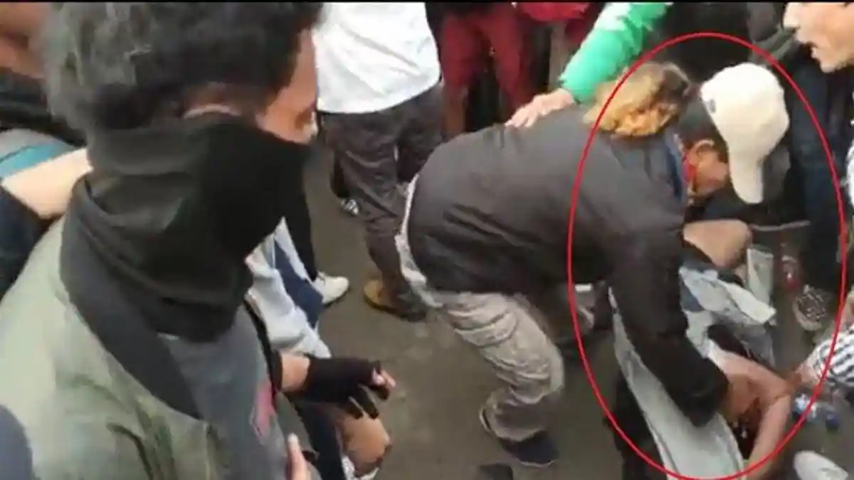 Siapapun yang Temukan Pelaku yang Lucur Celana Ade Armando Bakal Diberi Hadiah Rp 50 Juta