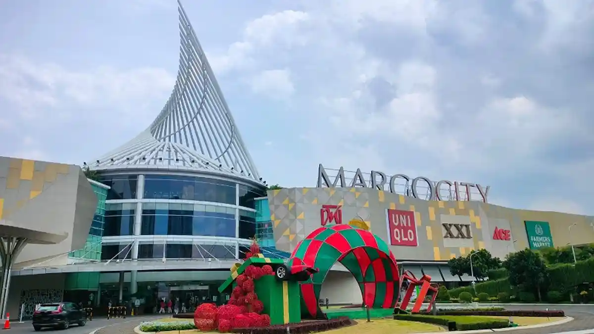 Libur Natal dan Tahun Baru, Margo City Mall Diserbu Masyarakat