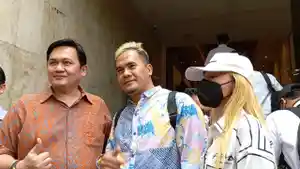 Saipul-Jamil-dan-Farhat-Abbas-di-Polda-Metro-Jaya.jpg