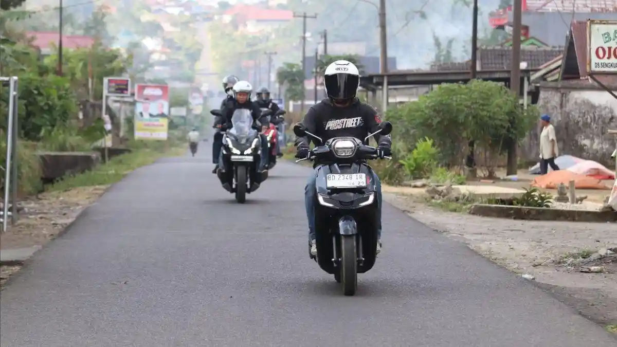 Sering Jadi Penyebab Laka Lantas, Astra Motor Bengkulu Berikan Tips Mendahului Pengendara di Jalan