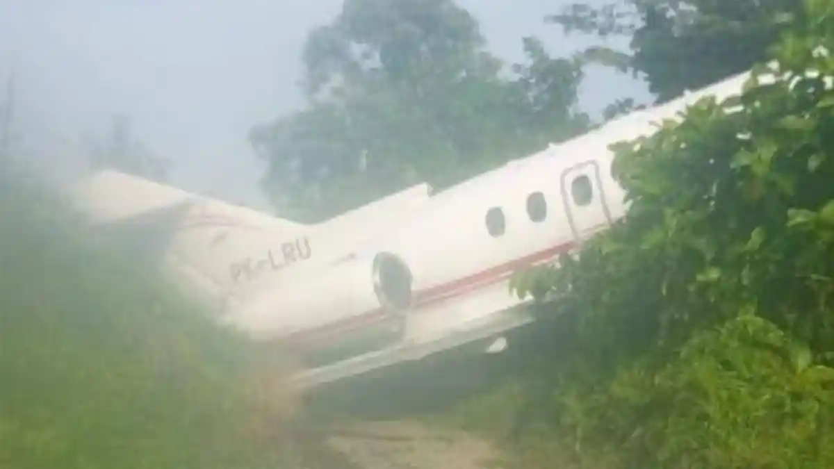 BERITA FOTO: Pesawat Tergelincir di Morowali, Hilang Kendali dan Tabrak Pagar Pembatas - pesawat-tergelincir-di-morowali-2-11052023.jpg