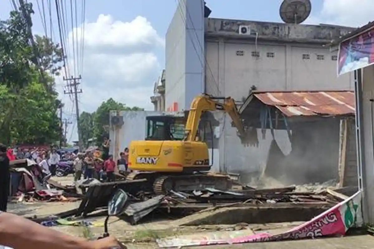 Pengadilan Negeri Sarolangun Lakukan Eksekusi Bangunan, Sesuai Amar Putusan PT Jambi