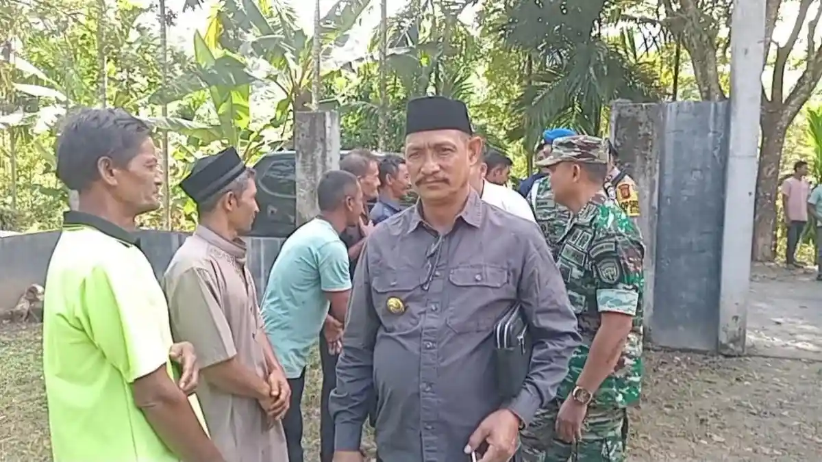 Pj Bupati Bireuen Bersama Forkopimda Tinjau TPS Terluar di Bawah Jurang
